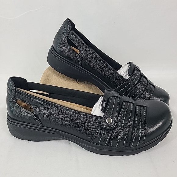 NEW Clarks Women's Carleigh Eliza Black Leather Comfort Foam Footbed Sz 8 M NIB - Picture 1 of 8